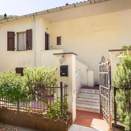 Apartment Cristina Fezzano (Liguria)
